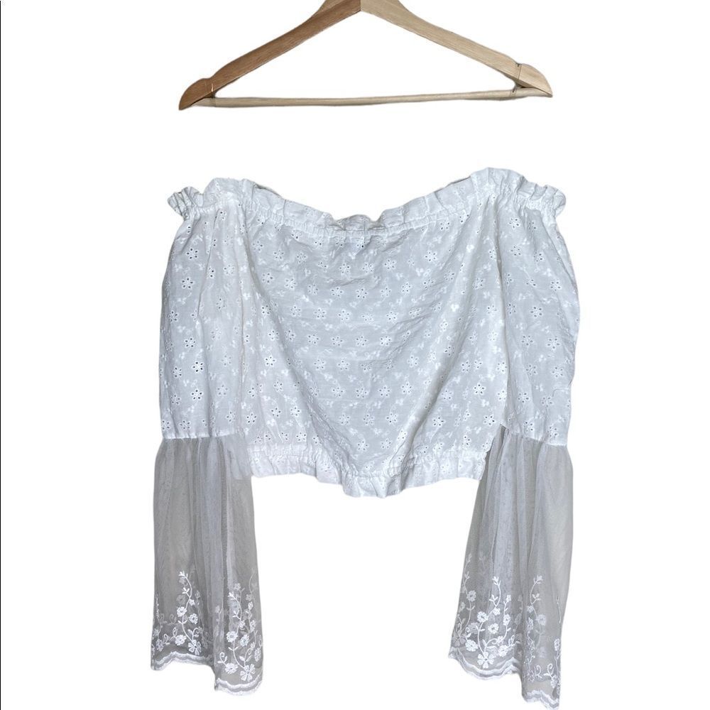 Blashe eyelit mesh sleeve bell sleeve crop top - Picture 3 of 3